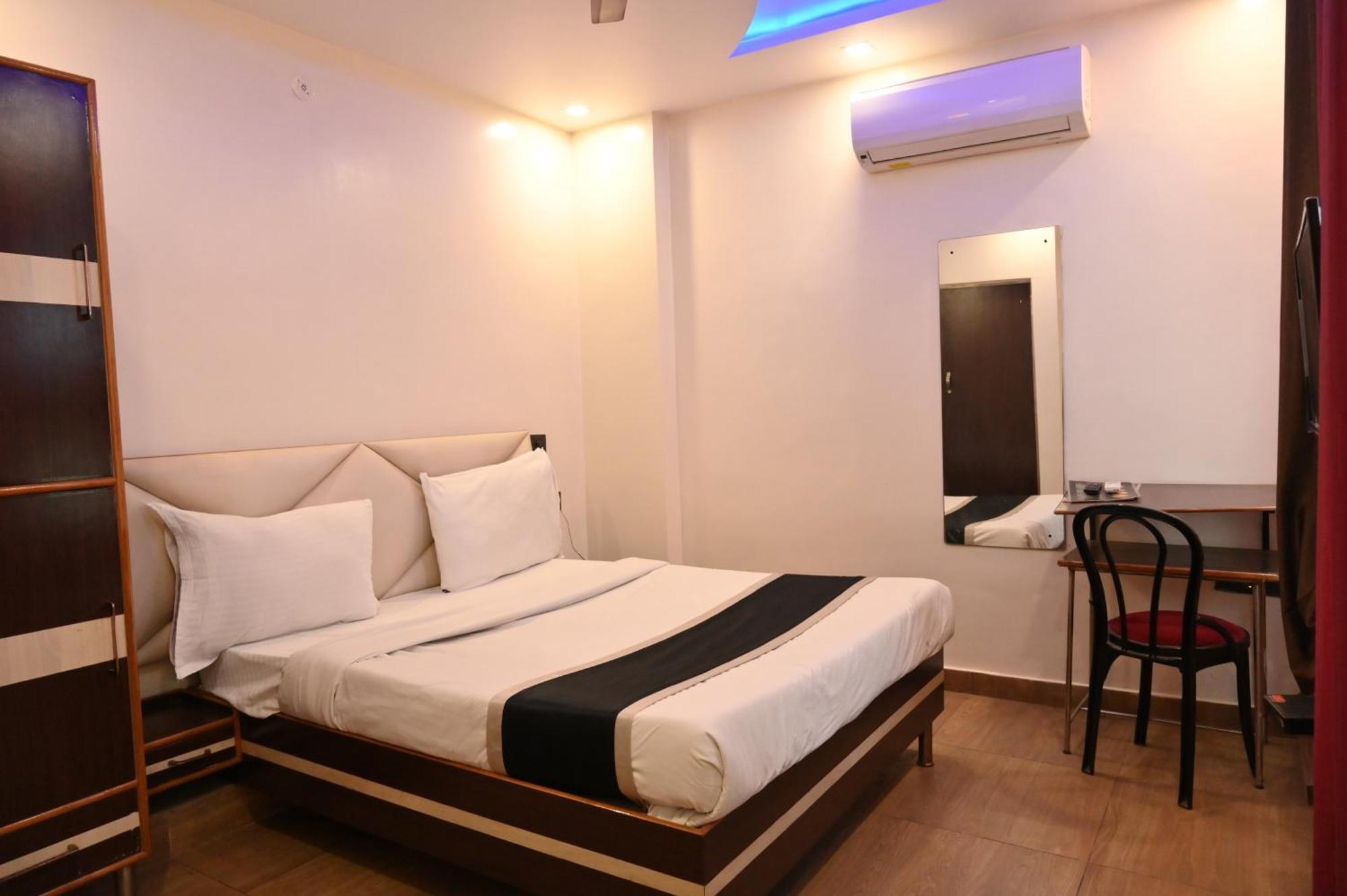 Hotel Riddhi Regency Lucknow Buitenkant foto