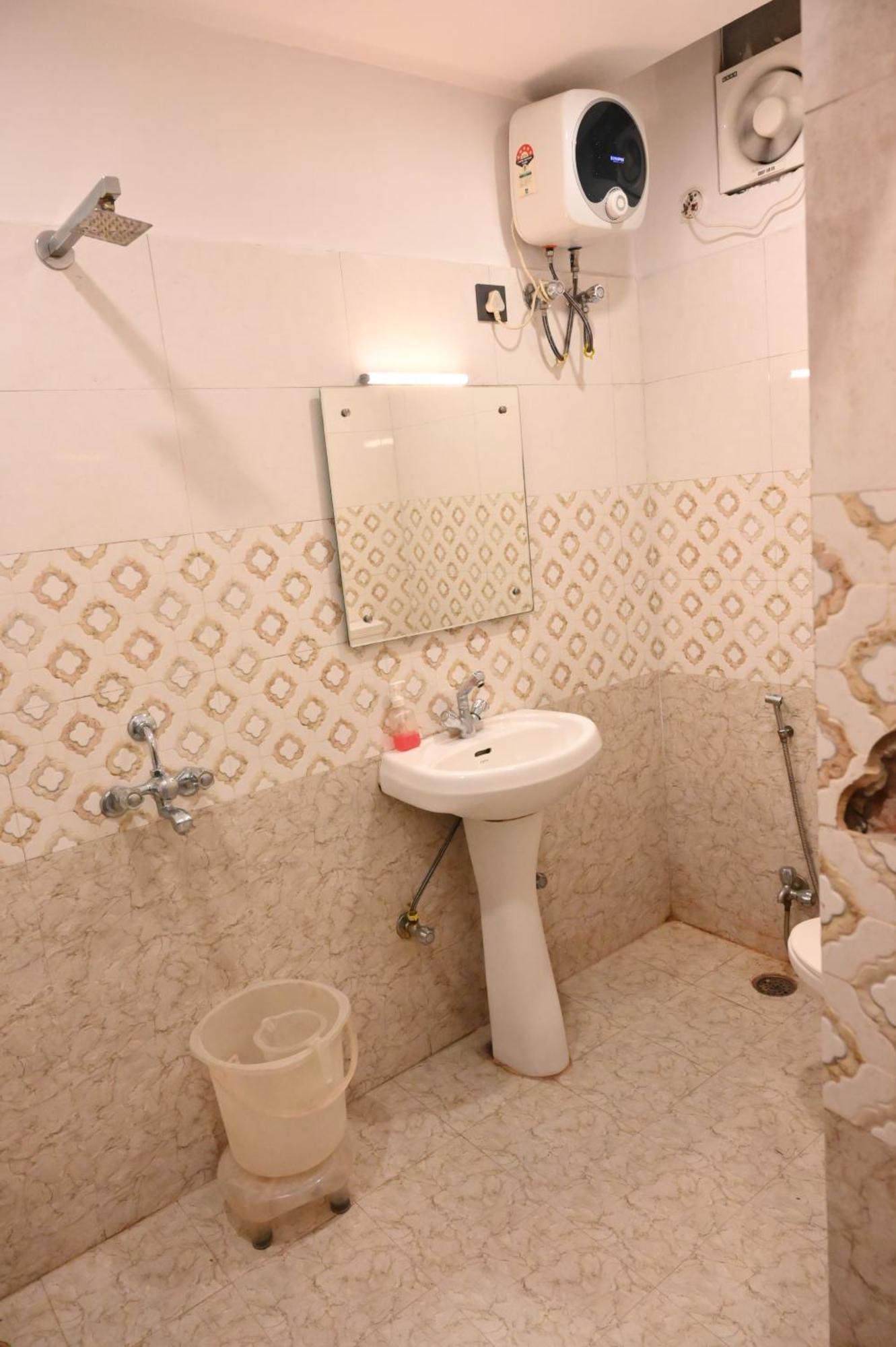 Hotel Riddhi Regency Lucknow Buitenkant foto