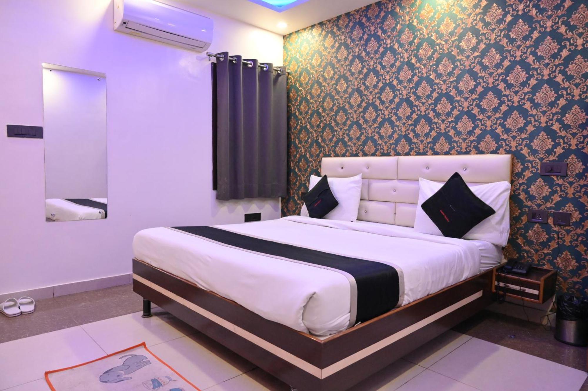 Hotel Riddhi Regency Lucknow Buitenkant foto