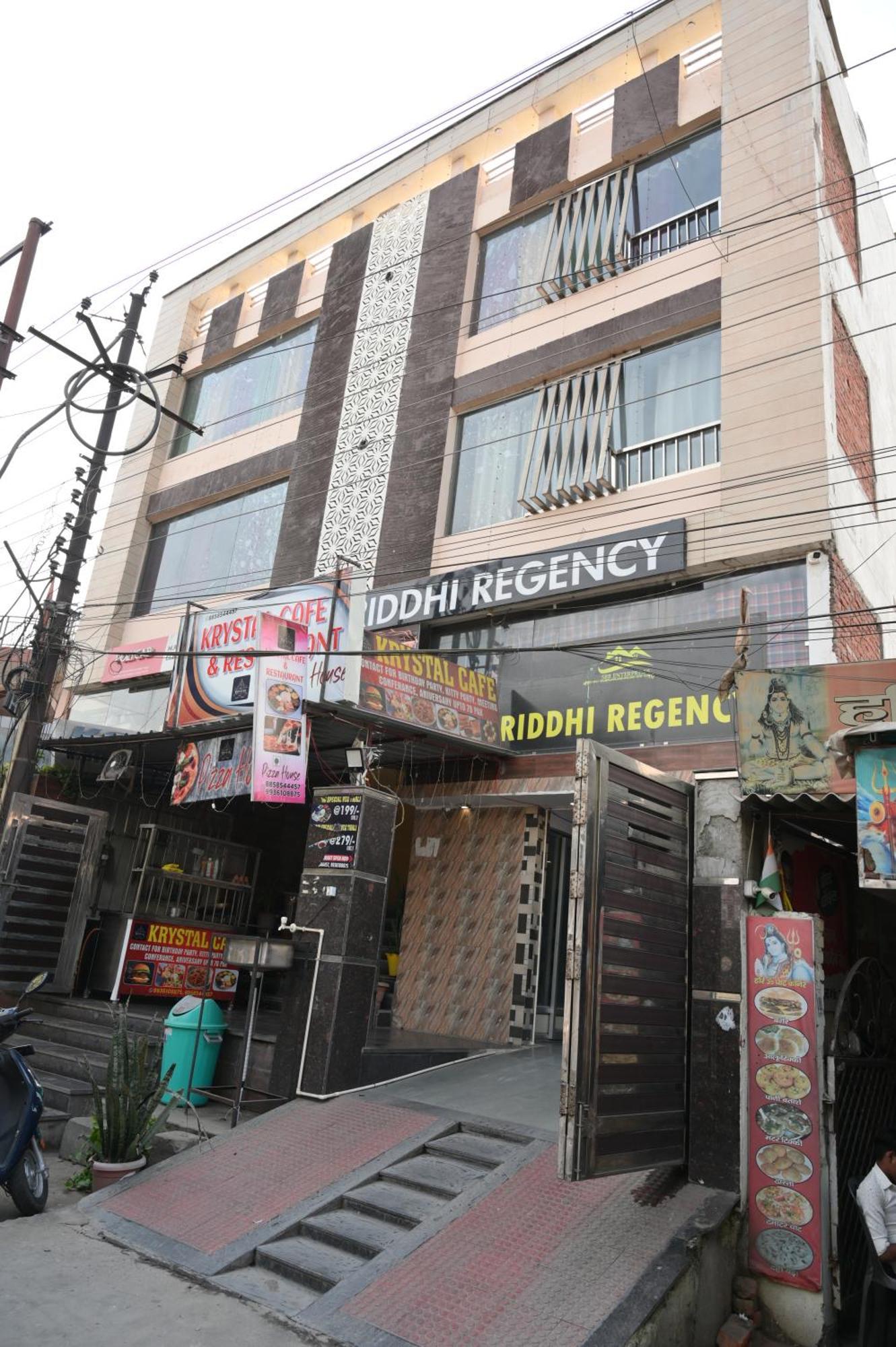Hotel Riddhi Regency Lucknow Buitenkant foto