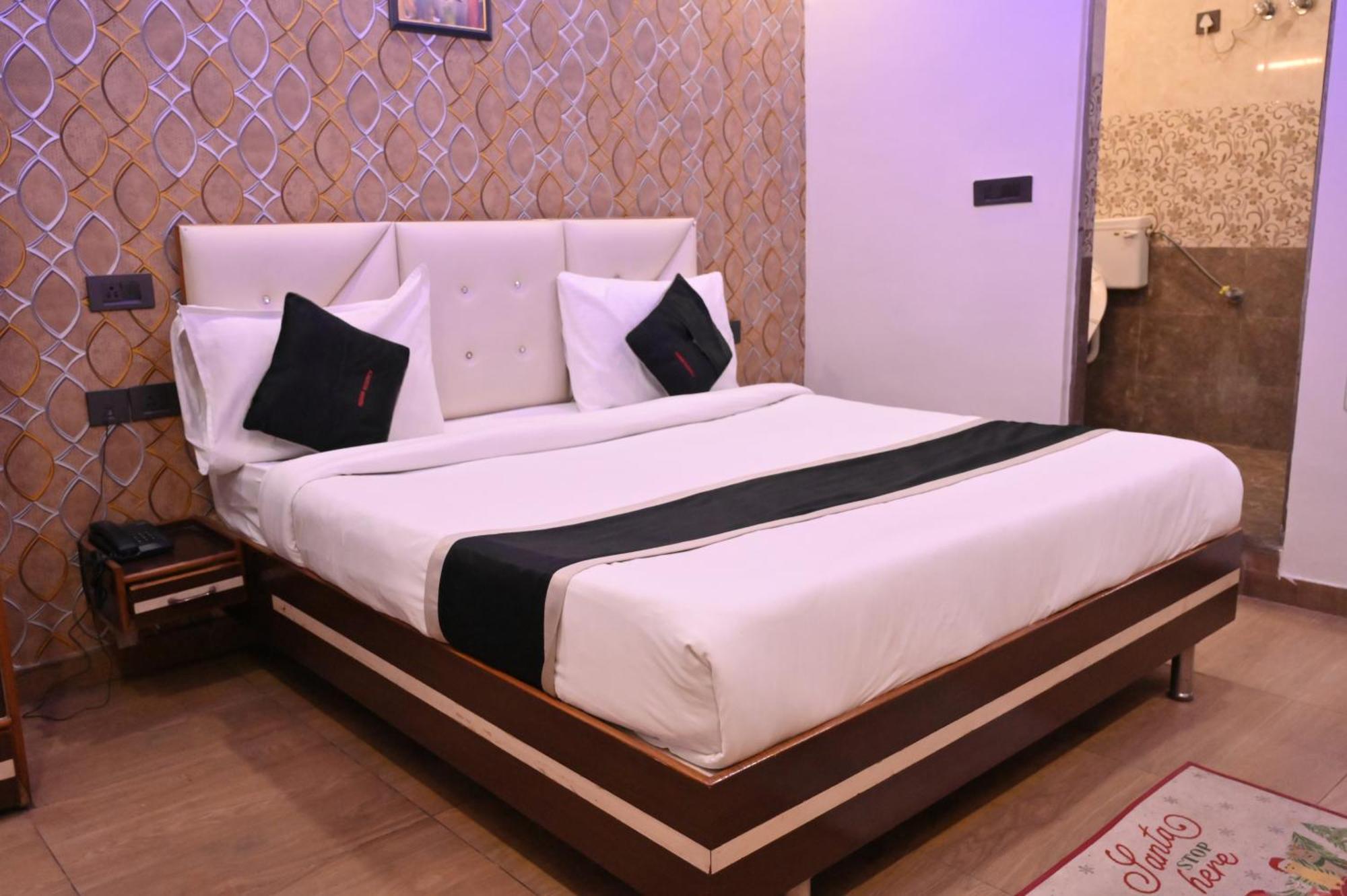 Hotel Riddhi Regency Lucknow Buitenkant foto